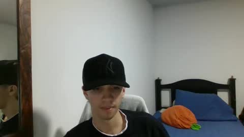 Snapshot of juanboytw chatting on January 29, 2025, 12:22 am juanboytw online show from January 29, 2025, 12:22 am