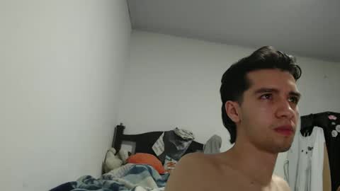 Snapshot of juanboytw chatting on February 24, 2025, 2:40 am juanboytw online show from February 24, 2025, 2:40 am