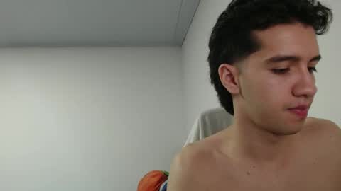 Snapshot of juanboytw chatting on February 27, 2025, 5:02 am juanboytw online show from February 27, 2025, 5:02 am