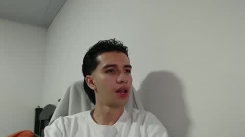 Snapshot of juanboytw chatting on March 8, 2025, 2:55 am juanboytw online show from March 8, 2025, 2:55 am