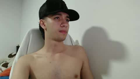 Snapshot of juanboytw chatting on March 12, 2025, 1:25 am juanboytw online show from March 12, 2025, 1:25 am
