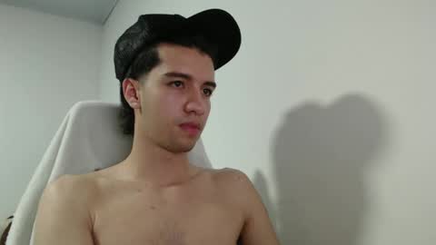 Snapshot of juanboytw chatting on March 12, 2025, 11:12 pm juanboytw online show from March 12, 2025, 11:12 pm