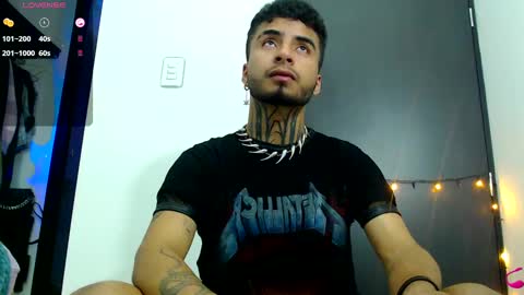 Snapshot of juancamilo66_ chatting on March 10, 2025, 4:38 am juancamilo66_ online show from March 10, 2025, 4:38 am