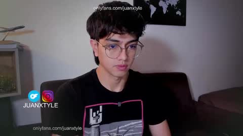 . online show from October 2, 2025, 6:15 pm