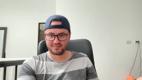 juanchom online show from March 31, 2026, 3:56 pm