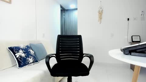 Juan Diego Uribe online show from September 21, 2025, 2:13 am