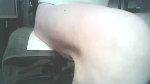 Snapshot of juanitou chatting on May 30, 2026, 11:24 pm frenchchouchou online show from May 30, 2026, 11:24 pm