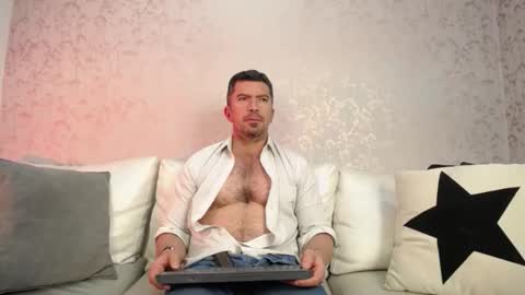 Juan k online show from September 12, 2025, 2:17 pm