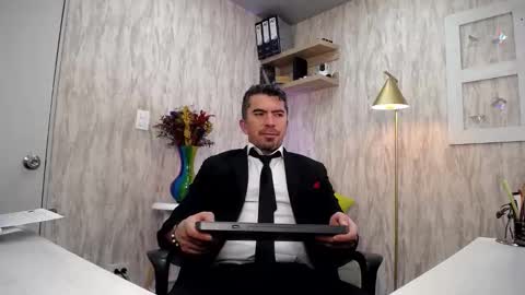 Juan k online show from February 12, 2026, 3:12 am