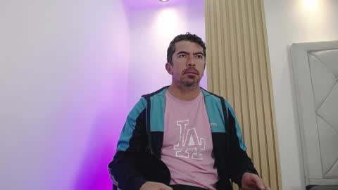Snapshot of juank_fit45 chatting on April 28, 2026, 12:32 pm Juan k online show from April 28, 2026, 12:32 pm