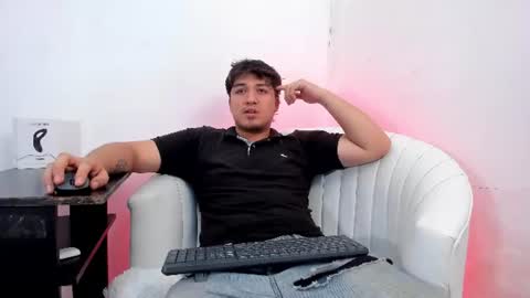 Snapshot of juanmechanic chatting on June 17, 2026, 3:35 pm JUAN online show from June 17, 2026, 3:35 pm