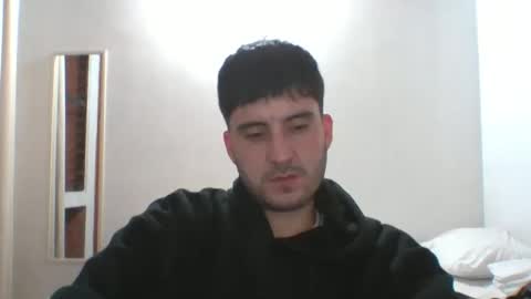 juanri460749 online show from April 19, 2026, 5:18 am