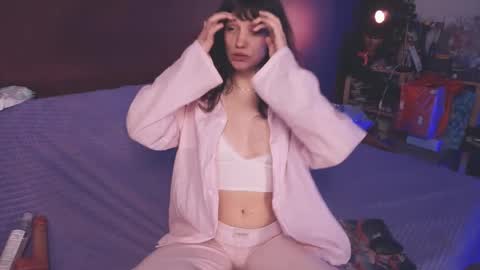 Snapshot of juby_yubi chatting on January 28, 2025, 4:41 pm Arina online show from January 28, 2025, 4:41 pm