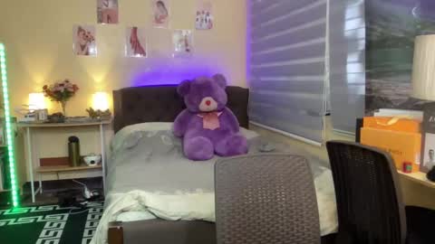 Snapshot of judiella chatting on February 2, 2025, 6:48 am EloiseMoree online show from February 2, 2025, 6:48 am