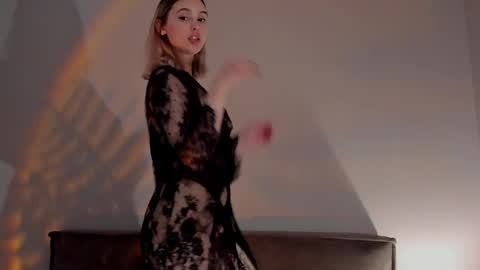 Snapshot of judymiles chatting on February 5, 2025, 5:09 am Angelica online show from February 5, 2025, 5:09 am