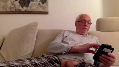 juergener342205 online show from April 28, 2026, 2:21 am