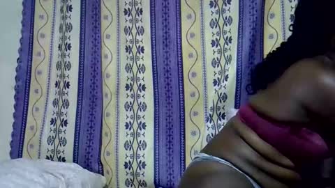 juicy_ass10 online show from June 6, 2026, 4:23 pm