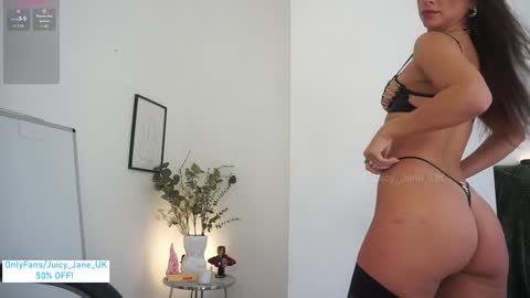 Snapshot of juicy_jane_uk chatting on September 11, 2025, 8:58 am online show from September 11, 2025, 8:58 am