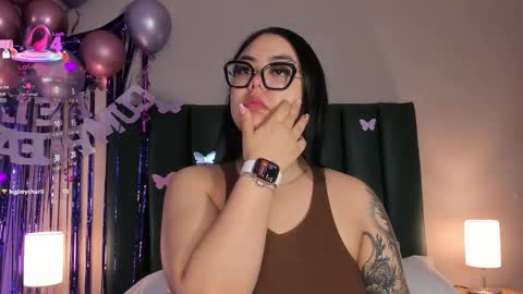 Juicy online show from March 13, 2026, 11:06 am