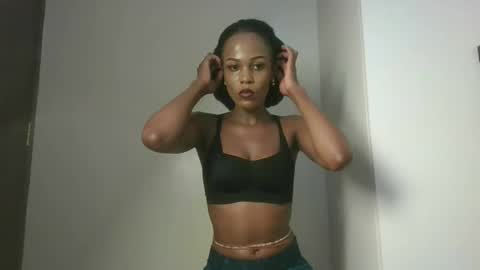 Juicey lovely online show from March 17, 2026, 3:55 am