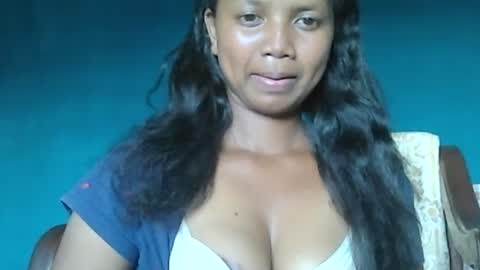 Snapshot of juicy_pretty chatting on January 7, 2025, 11:16 am stellah online show from January 7, 2025, 11:16 am