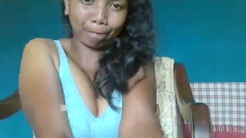 Snapshot of juicy_pretty chatting on January 15, 2025, 7:26 am stellah online show from January 15, 2025, 7:26 am