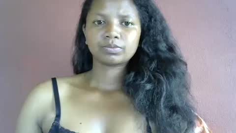 Snapshot of juicy_pretty chatting on February 21, 2025, 9:13 am stellah online show from February 21, 2025, 9:13 am