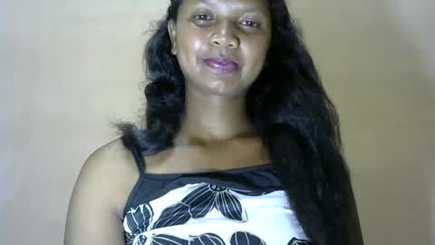 Snapshot of juicy_pretty chatting on March 11, 2025, 6:19 pm stellah online show from March 11, 2025, 6:19 pm