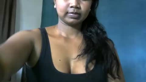 Snapshot of juicy_pretty chatting on September 13, 2025, 10:37 am stellah online show from September 13, 2025, 10:37 am