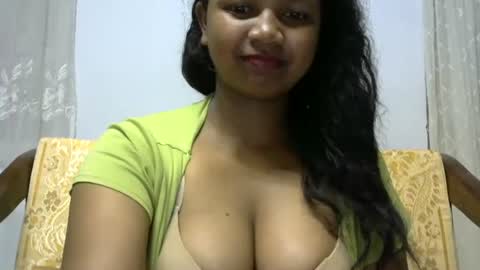 Snapshot of juicy_pretty chatting on September 29, 2025, 2:16 am stellah online show from September 29, 2025, 2:16 am