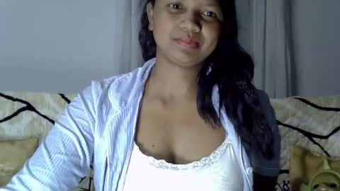 Snapshot of juicy_pretty chatting on August 8, 2026, 1:52 am stellah online show from August 8, 2026, 1:52 am