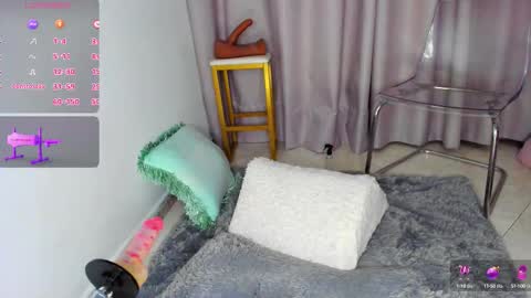 Snapshot of juicy_sky chatting on September 19, 2025, 7:43 am Your Paradise online show from September 19, 2025, 7:43 am