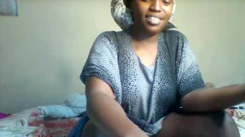 juicyicequeen online show from November 10, 2025, 2:05 pm