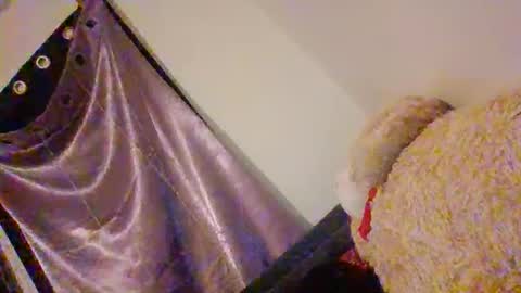 juicyjay1998 online show from April 18, 2026, 10:19 am