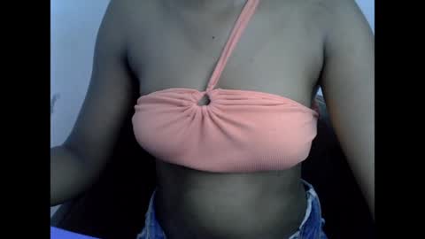 juicynwetx online show from April 24, 2026, 9:17 pm