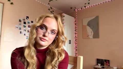 Alana online show from March 14, 2026, 11:37 am