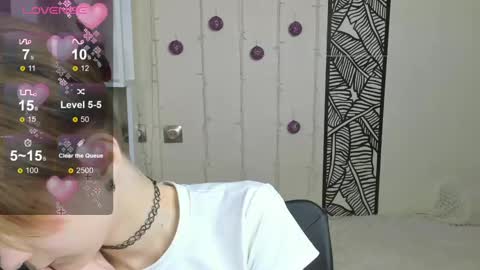 Snapshot of julescrown chatting on December 28, 2024, 1:29 am Jules online show from December 28, 2024, 1:29 am