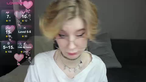 Snapshot of julescrown chatting on February 22, 2025, 4:18 am Jules online show from February 22, 2025, 4:18 am