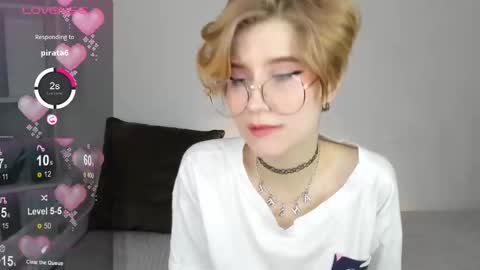 Snapshot of julescrown chatting on February 24, 2025, 11:10 am Jules online show from February 24, 2025, 11:10 am