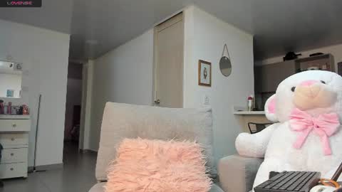 Snapshot of julessy_bonny chatting on July 7, 2026, 3:05 pm julessy online show from July 7, 2026, 3:05 pm
