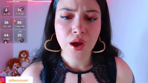 Juliana online show from November 6, 2025, 11:26 pm