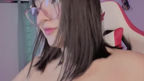 Juliana online show from December 3, 2025, 5:55 pm