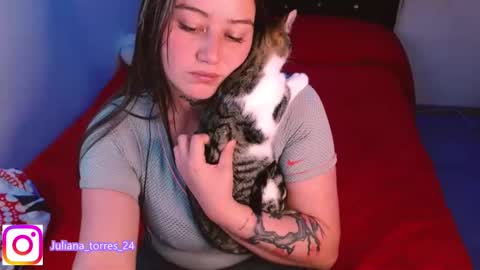 Snapshot of juli_69 chatting on January 6, 2025, 11:42 pm  Juliana Torres  online show from January 6, 2025, 11:42 pm