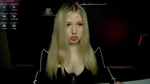 juli kisss online show from December 25, 2024, 7:34 pm