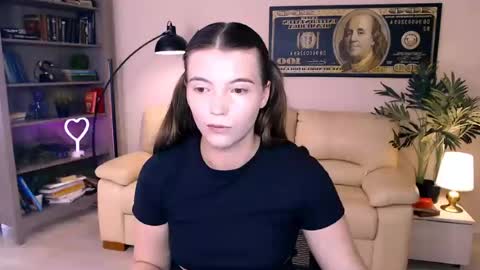 julia485262 online show from July 6, 2026, 10:12 am