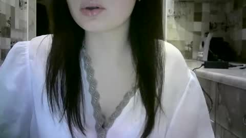 julia69009 online show from February 3, 2025, 11:15 pm