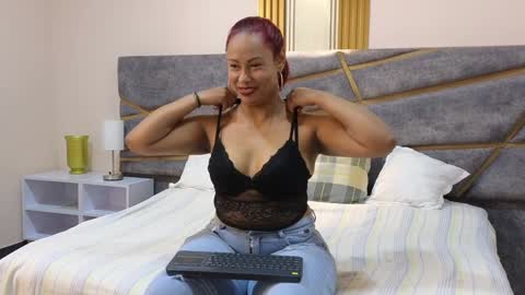 Snapshot of julia_gomes chatting on December 31, 2024, 5:07 pm Julia Gomes online show from December 31, 2024, 5:07 pm