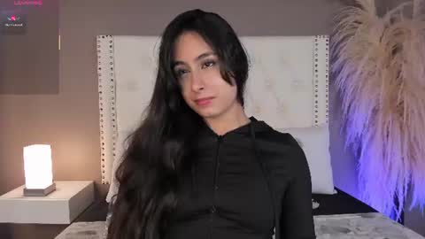 Snapshot of julia_martinezz_ chatting on June 23, 2026, 11:41 am J U L IA M A R T I N E Z online show from June 23, 2026, 11:41 am