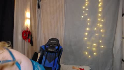 Juliana online show from January 23, 2025, 4:09 am