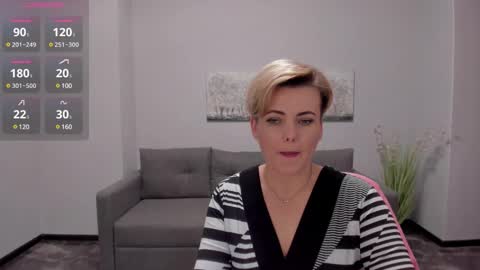 Julia online show from December 13, 2024, 7:25 am